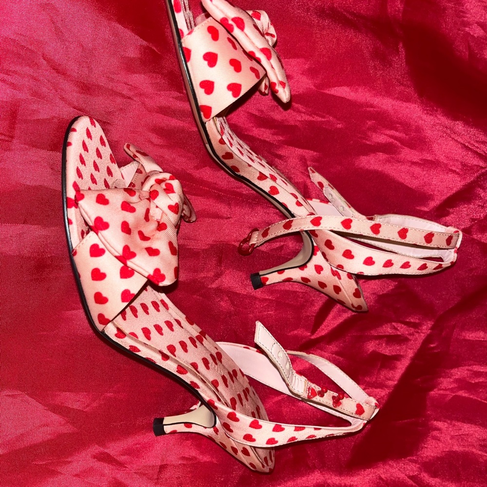 Size 4.5 US or 35 EU• RED/PINK with Heart 👠👡 HEELS• - Picture 4 of 11